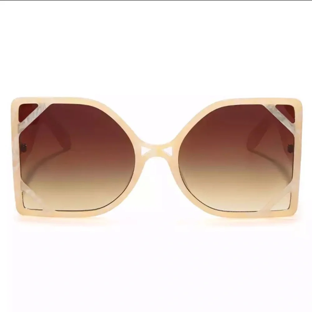 🆕 Square Oversized Retro Sunglasses